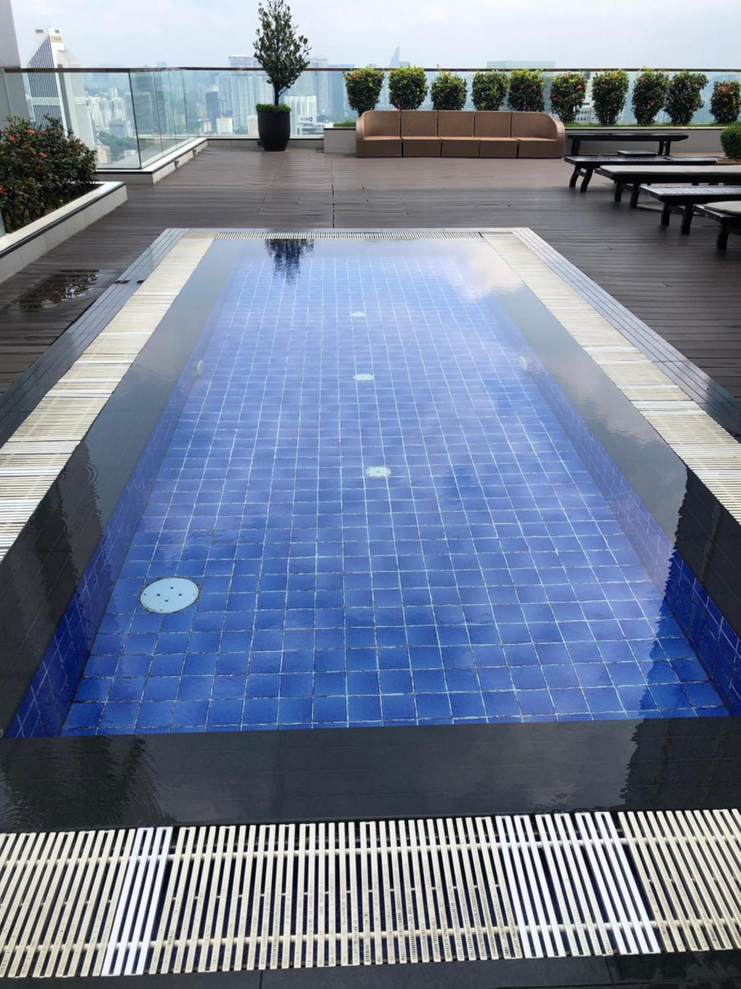 Platinum Suites Klcc Top 51 Куала Лумпур Екстериор снимка