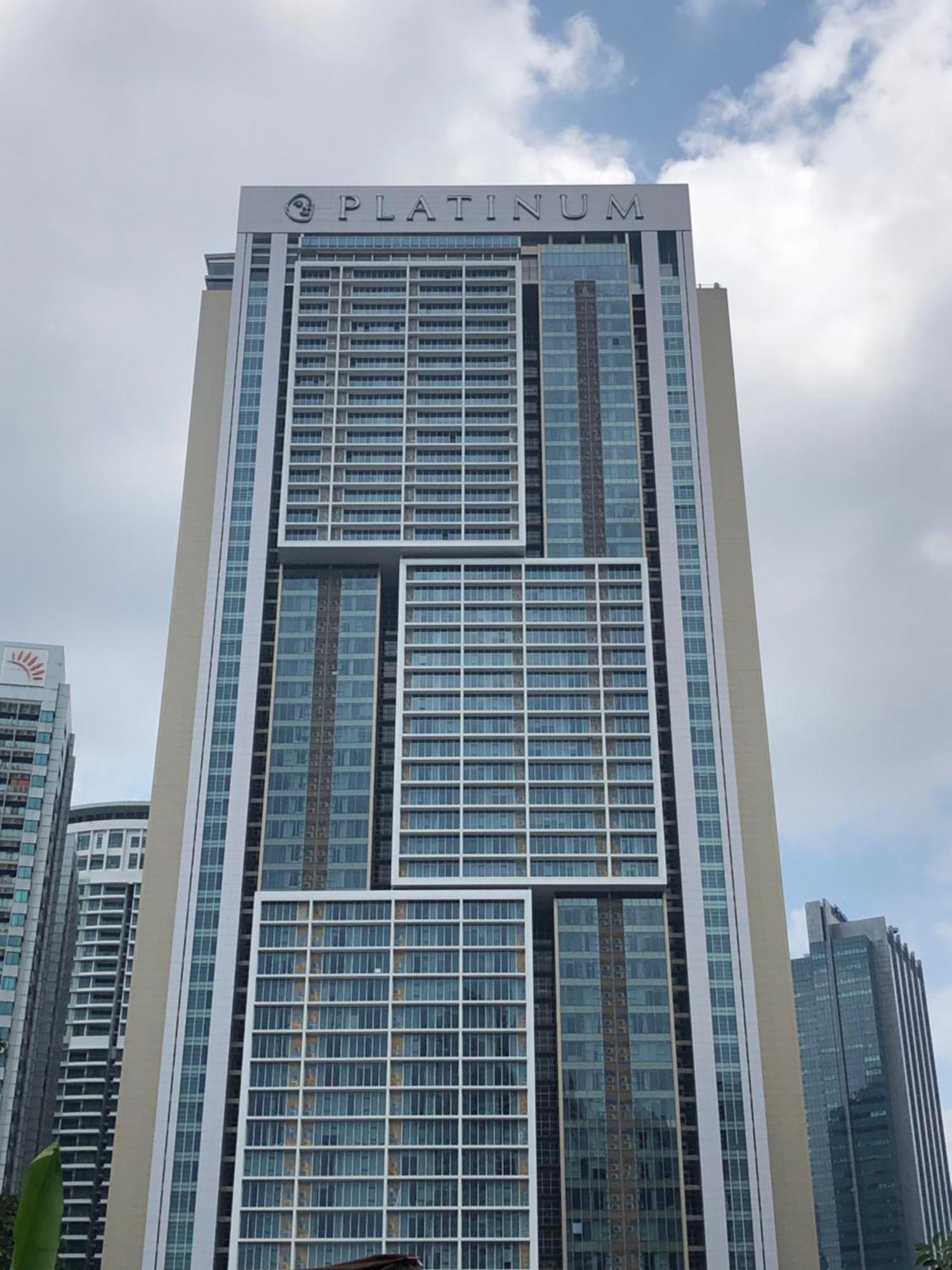 Platinum Suites Klcc Top 51 Куала Лумпур Екстериор снимка